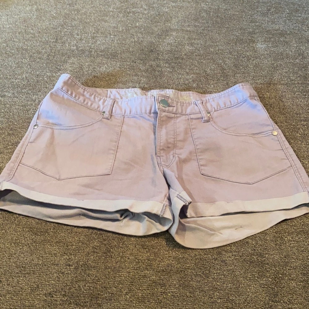 𝅺express women’s shorts; size 10